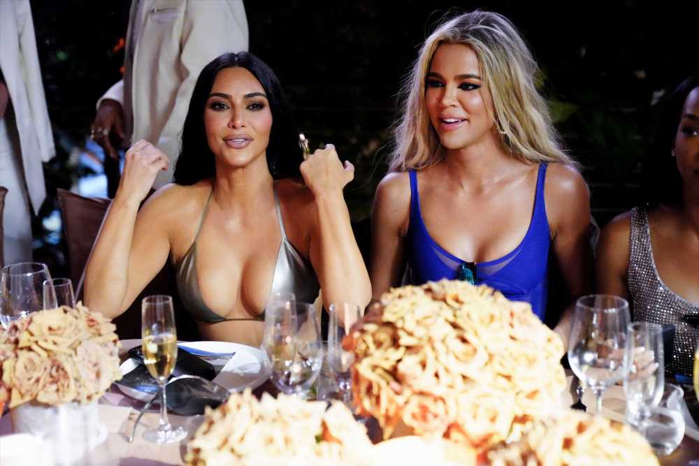 Kim y Khloé Kardashian y el bikini que nunca pasa de moda