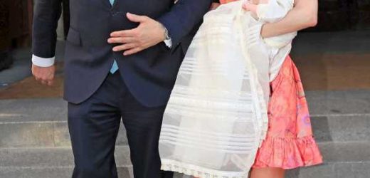Antonio Miguel Carmona y Yolanda Font celebran el bautizo de su hija