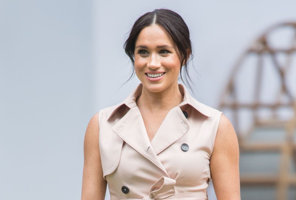 Meghan Markle escoge un look 'working girl' de verano