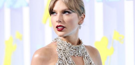 El labial rojo de Taylor Swift en los Video Music Awards