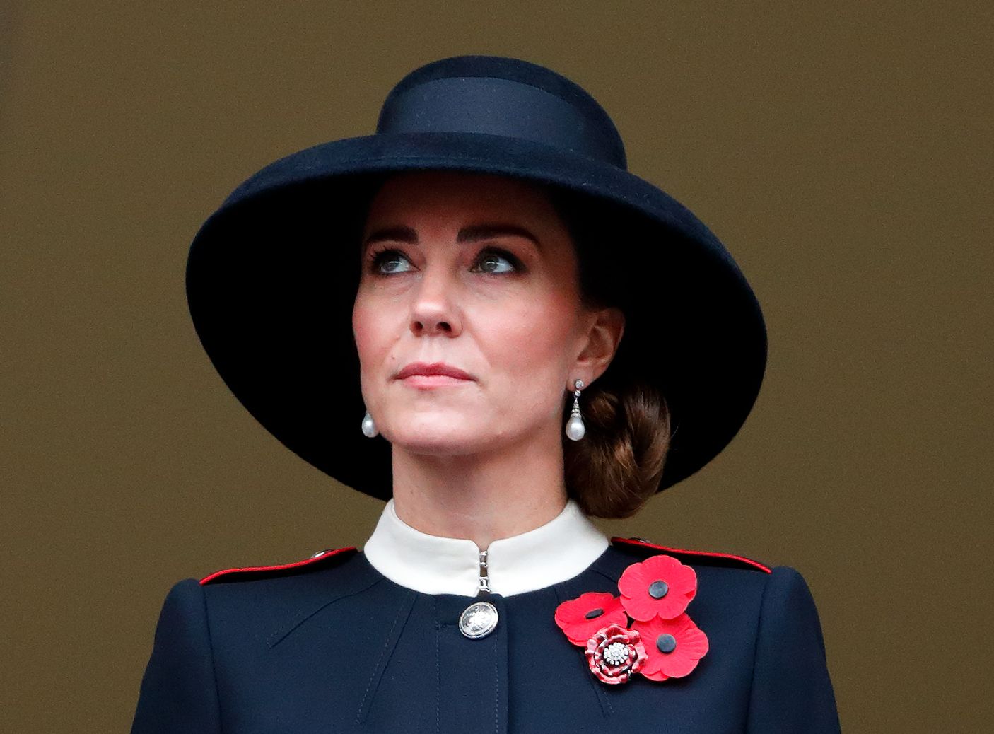 Kate Middleton homenajea a Lady Di e Isabel II con sus joyas