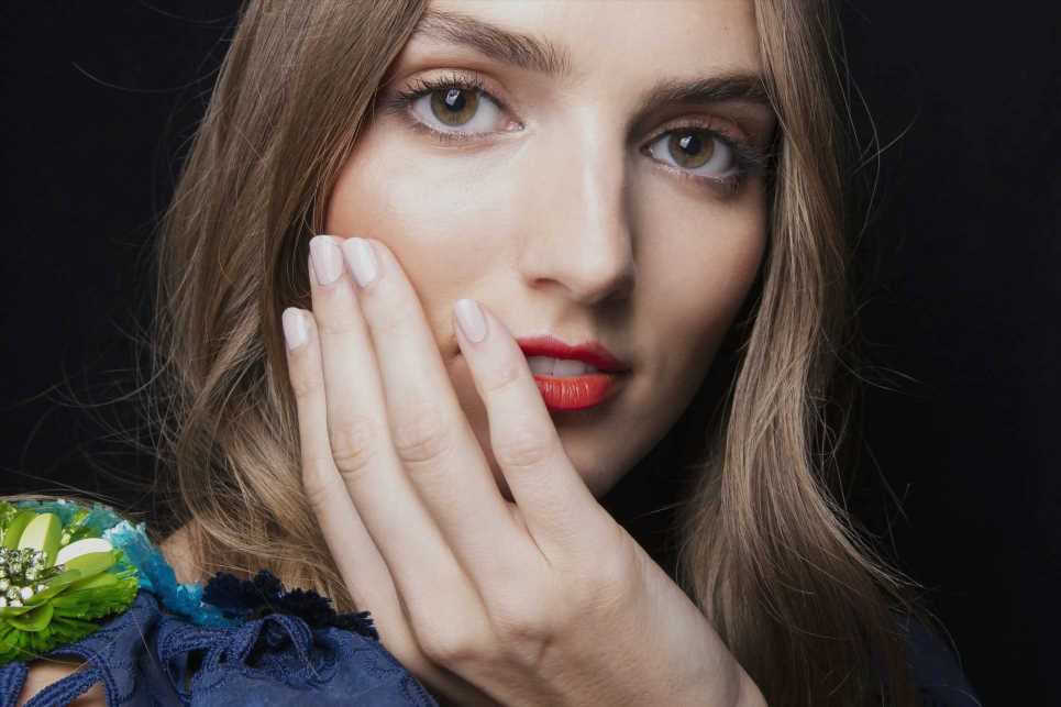 Uñas cuadradas: la tendencia que se quiere imponer