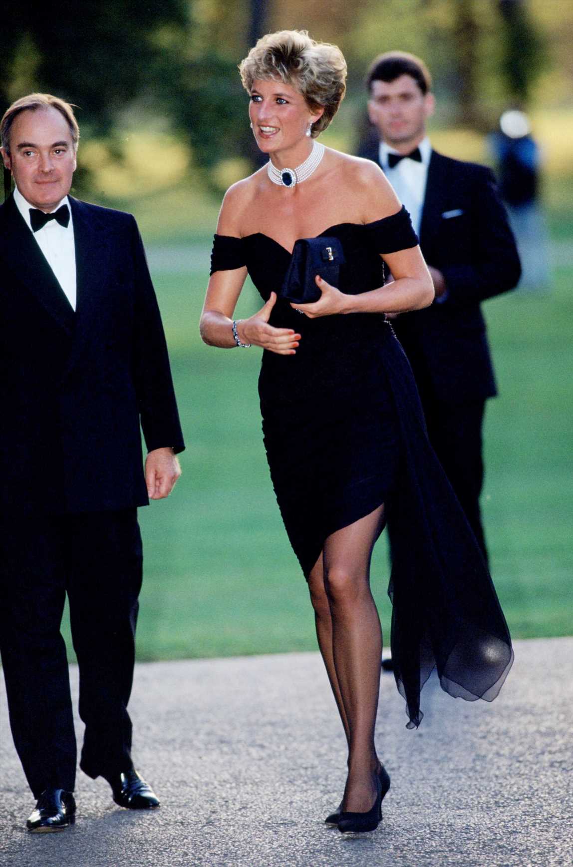 Los bocetos inéditos de los vestidos de Lady Di