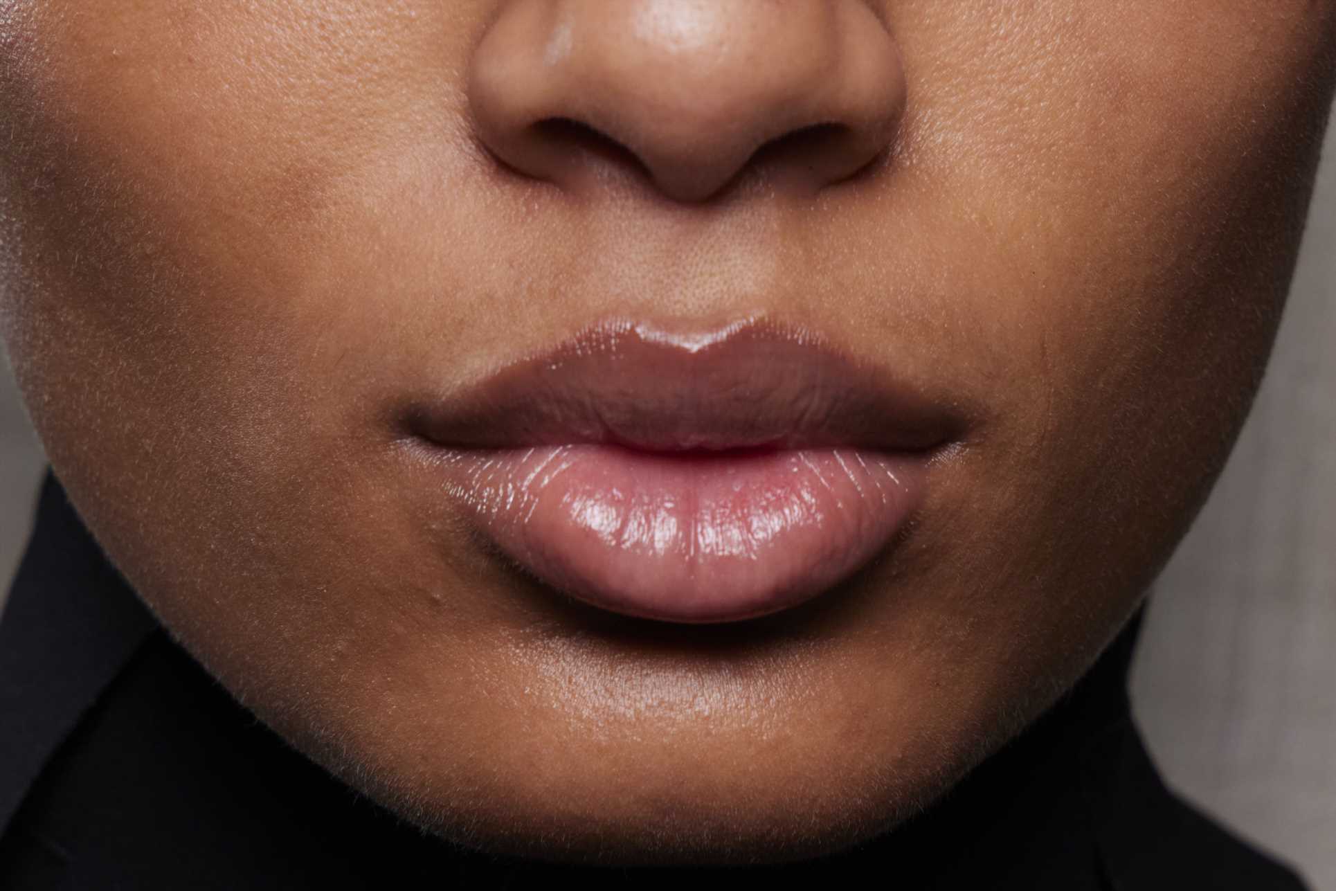 Sérum de labios: por qué usarlo si no lo estabas haciendo ya