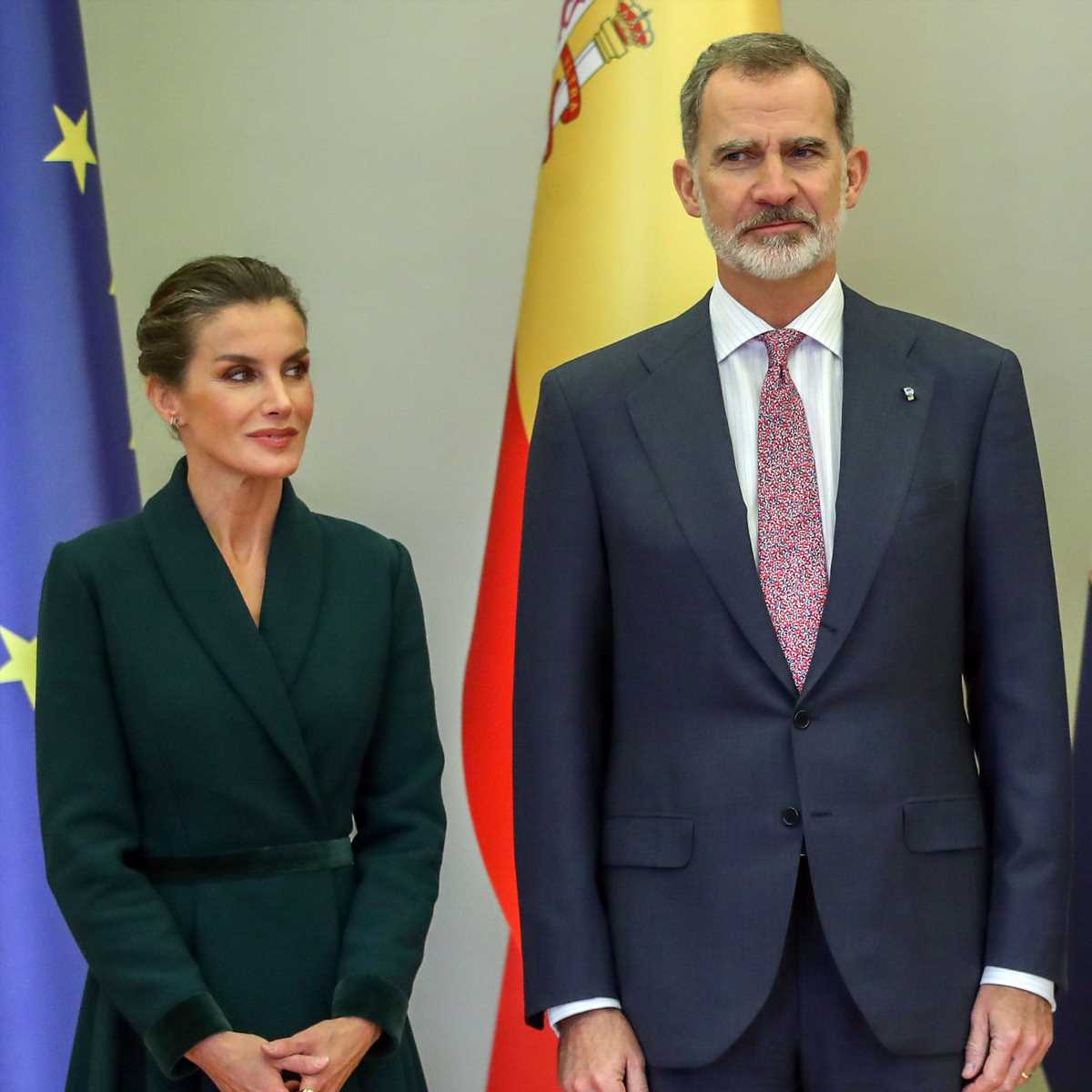 Los Reyes comienzan su viaje oficial a Croacia bajo una intensa lluvia