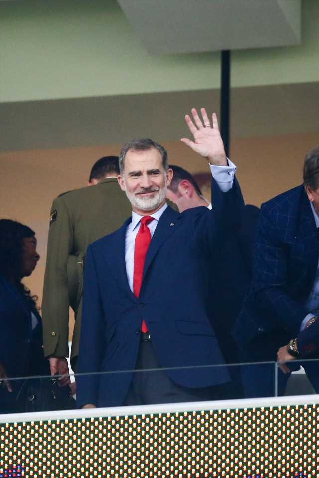 Felipe VI, muy efusivo, tras la victoria de ‘La Roja’ en el primer partido del Mundial de Catar