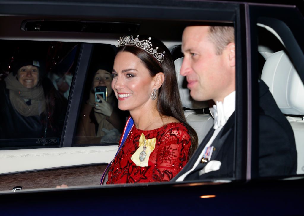 Kate Middleton: transparencias y 'pailletes' rojas