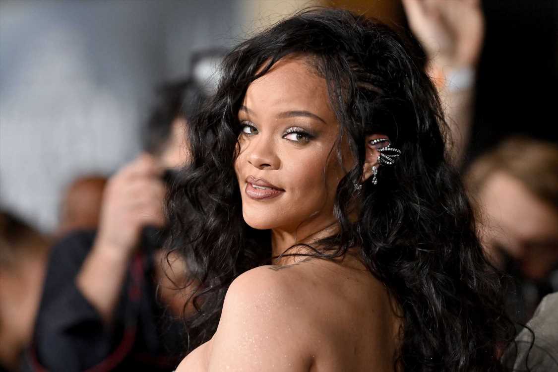 Rihanna enseña a su hijo  en un vídeo que ya es viral