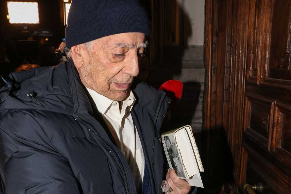 Mario Vargas Llosa contradice a Isabel Preysler en los motivos de su ruptura