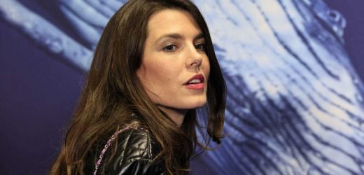 Carlota Casiraghi o cómo combinar la chaqueta de cuero