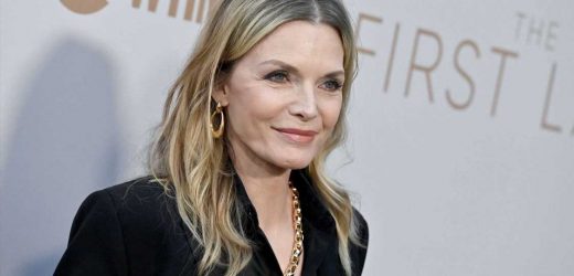 Michelle Pfeiffer o cómo el vestido negro sigue siendo una apuesta infalible a los 20 y a los 60