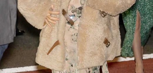Sienna Miller y el abrigo de borreguito definitivo