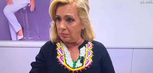 Carmen Borrego, emocionada, al enterarse en directo del sexo de su nieto