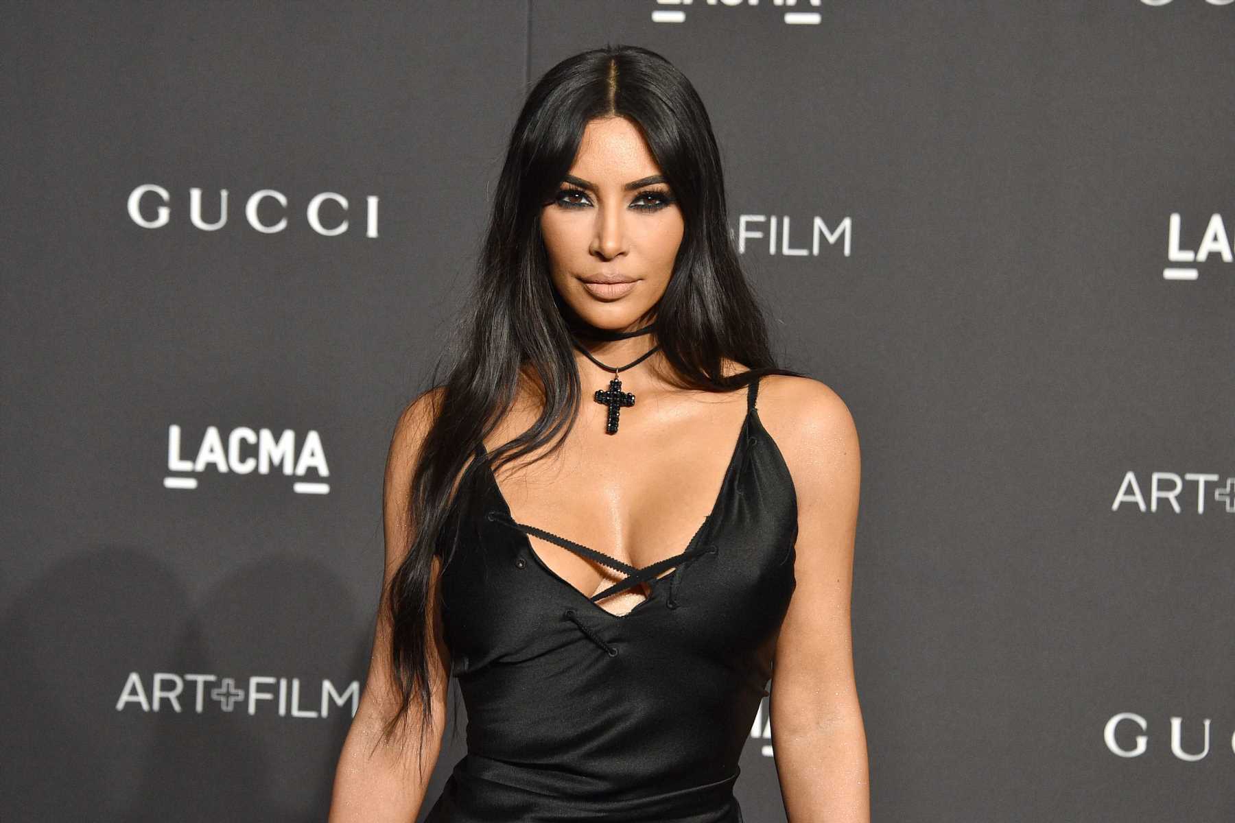Kim Kardashian impacta por su piel en Instagram