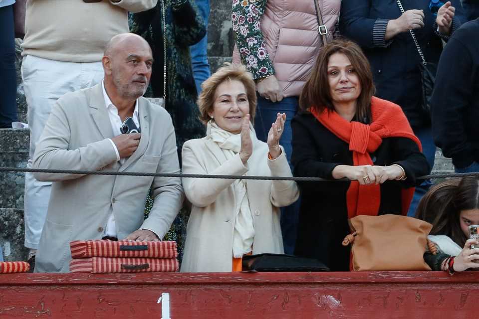 Ana Rosa Quintana disfruta de los toros en Brihuega