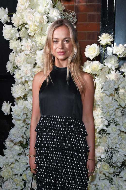 Amelia Windsor tiene el vestido de lunares de firma española más espectacular