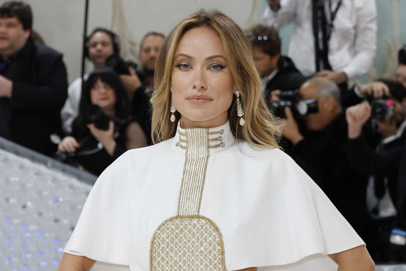 Olivia Wilde, impresionante el vestido blanco de novia que encontrarás en Zara