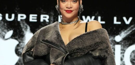 Rihanna posa en ropa interior para mostrar las imágenes más bonitas de su embarazo