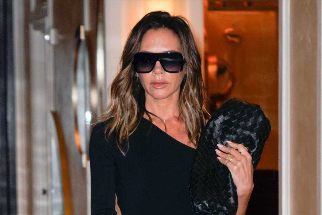 Victoria Beckham y el vestido negro que quieren todas las famosas