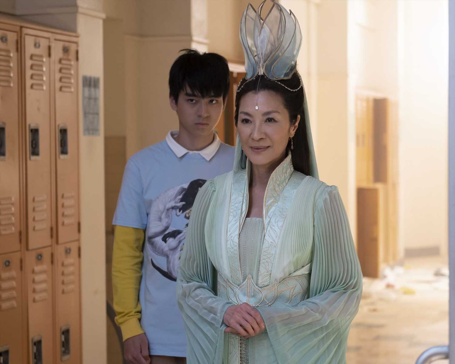 ‘Chino americano, la serie’: el reencuentro de Michelle Yeoh y Ke Huy Quan tras ‘Todo a la vez en todas partes’