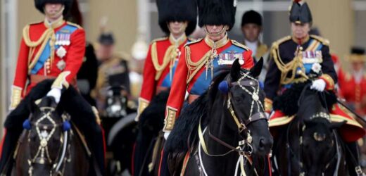 Carlos III preside por primera vez el Trooping The Colour a lomos de su caballo